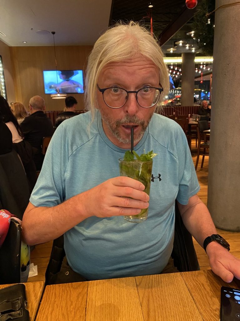 GL-2023-12-25-18h38m20